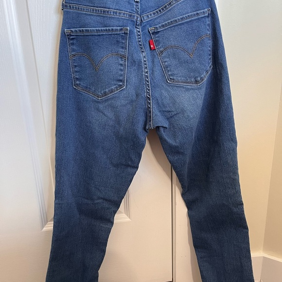 Levi 311 Shaping Skinny Jeans, Size 25 - Picture 6 of 6